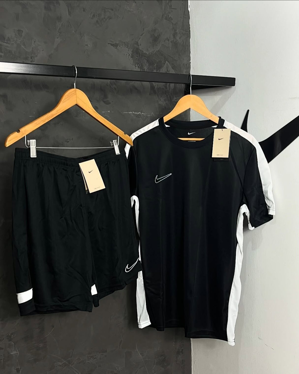 Conjunto NK DRY FIT Preto + Shorts