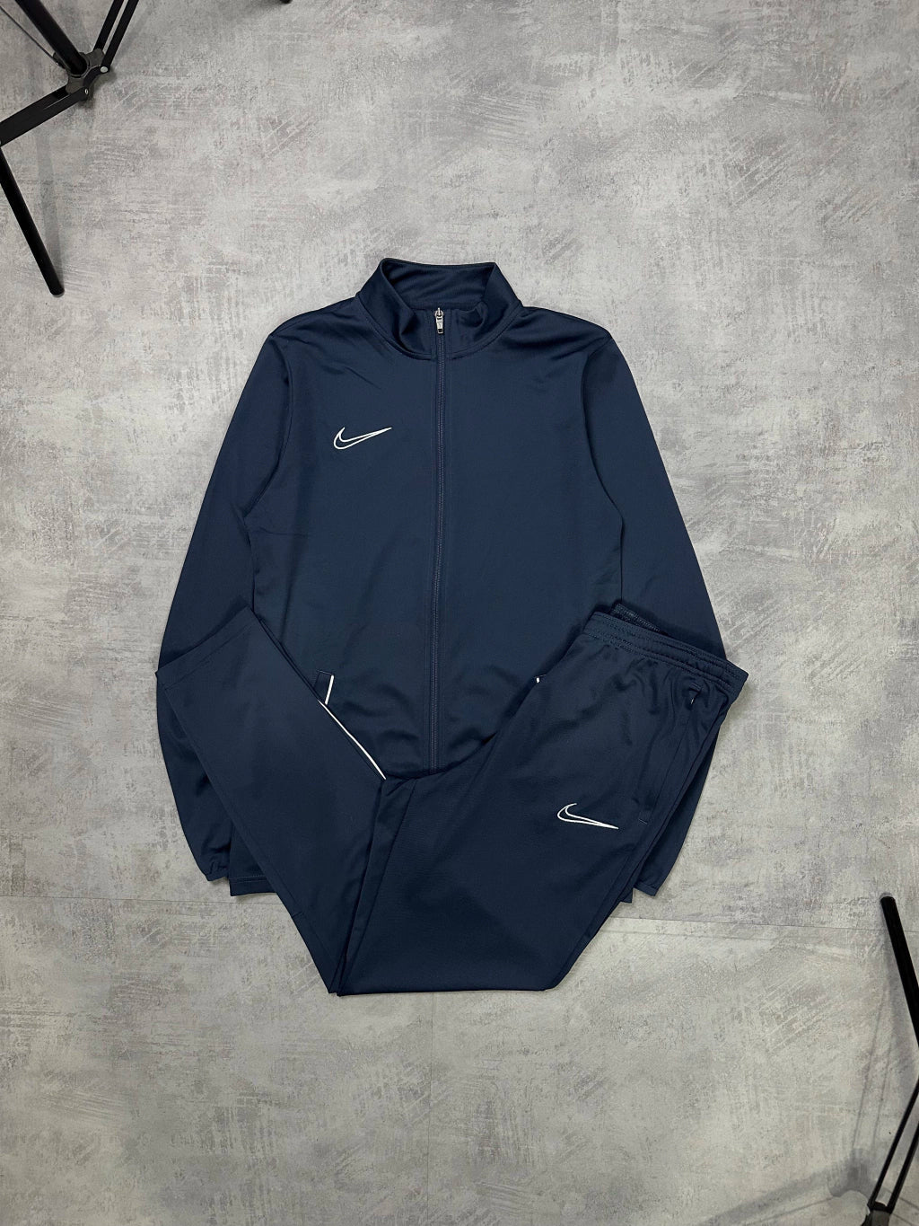 Conjunto NK Dri-Fit 2021 (Azul Escuro e Branco)